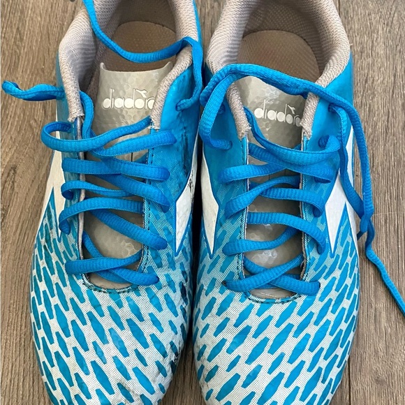 Diadora Soccer Cleats men’s 6.5 women’s 8 great condition grass or turf blue - Picture 8 of 15